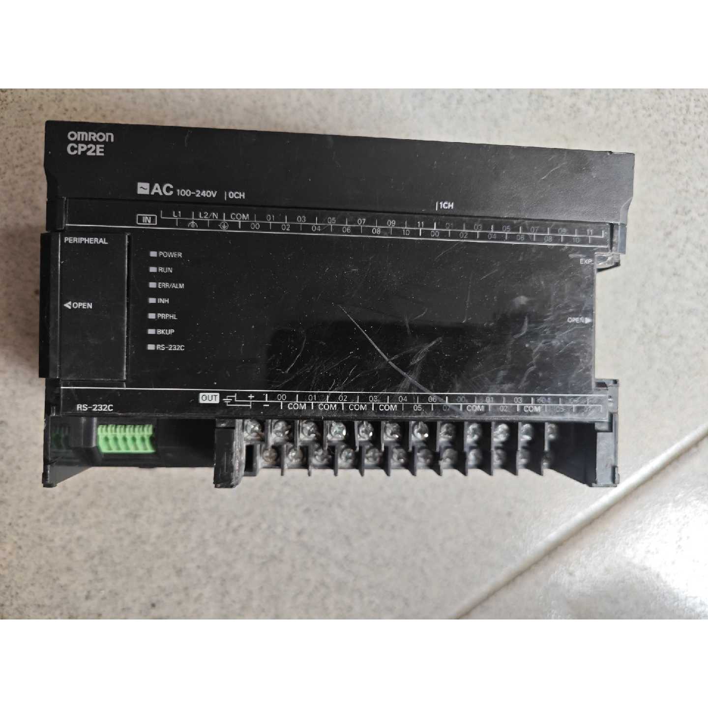 议价欧姆龙PLC CP2E-E40DR-A,拆机品,实物拍摄,功