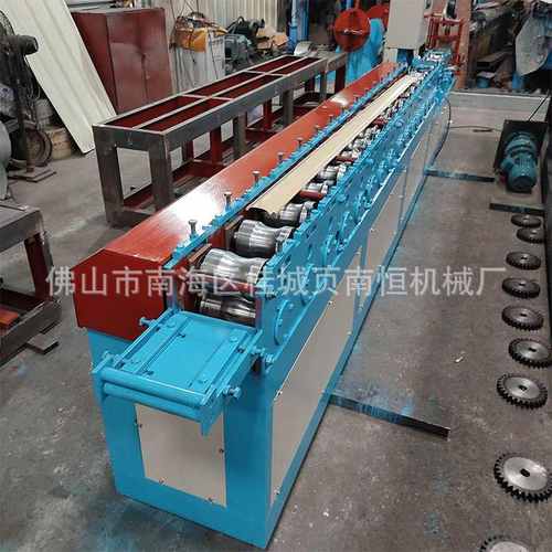 125进料卷闸机全自动卷帘门设备抗风门设备 页南恒冷弯成型机械厂