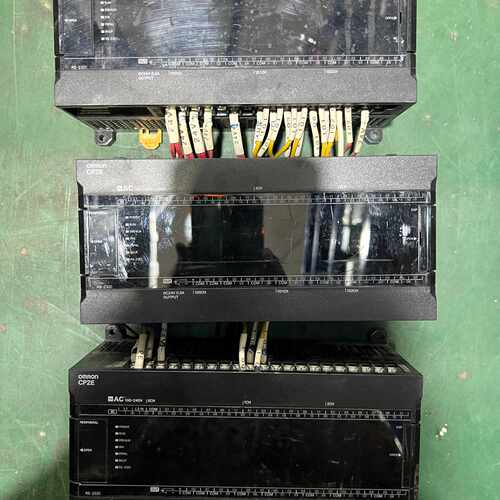 议价欧姆龙PLC CP2E-E60DR-A 原装拆机件维修
