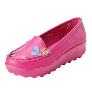 春季舒适厚底妈妈鞋中年女鞋防滑软底坡跟中老年皮鞋中跟豆豆单鞋