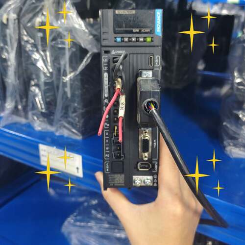 议 价SV670PS5R5I驱动器750W件工业自动可 维修
