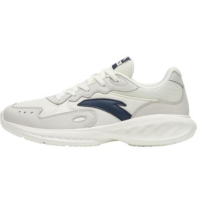 安踏星云透气轻质软弹跑步鞋男