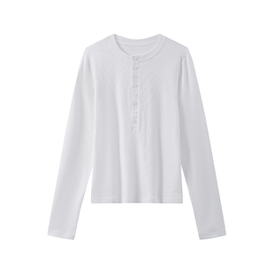 COLN是任你解锁无数穿搭方式的亨利领打底也是贯穿四季的刚需打底