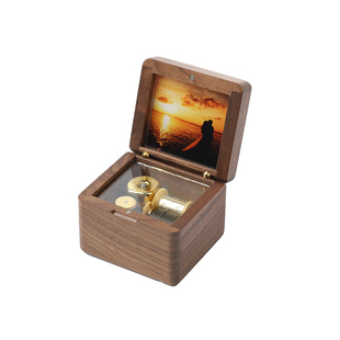 木质sankyo八音盒天空之城女生生日礼物定制刻字音乐盒送女友情人