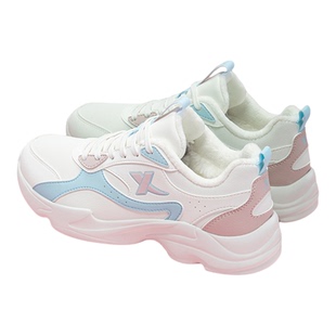 特步女鞋棉鞋春季皮面防水加绒保暖加厚老爹鞋休闲鞋子女款运动鞋