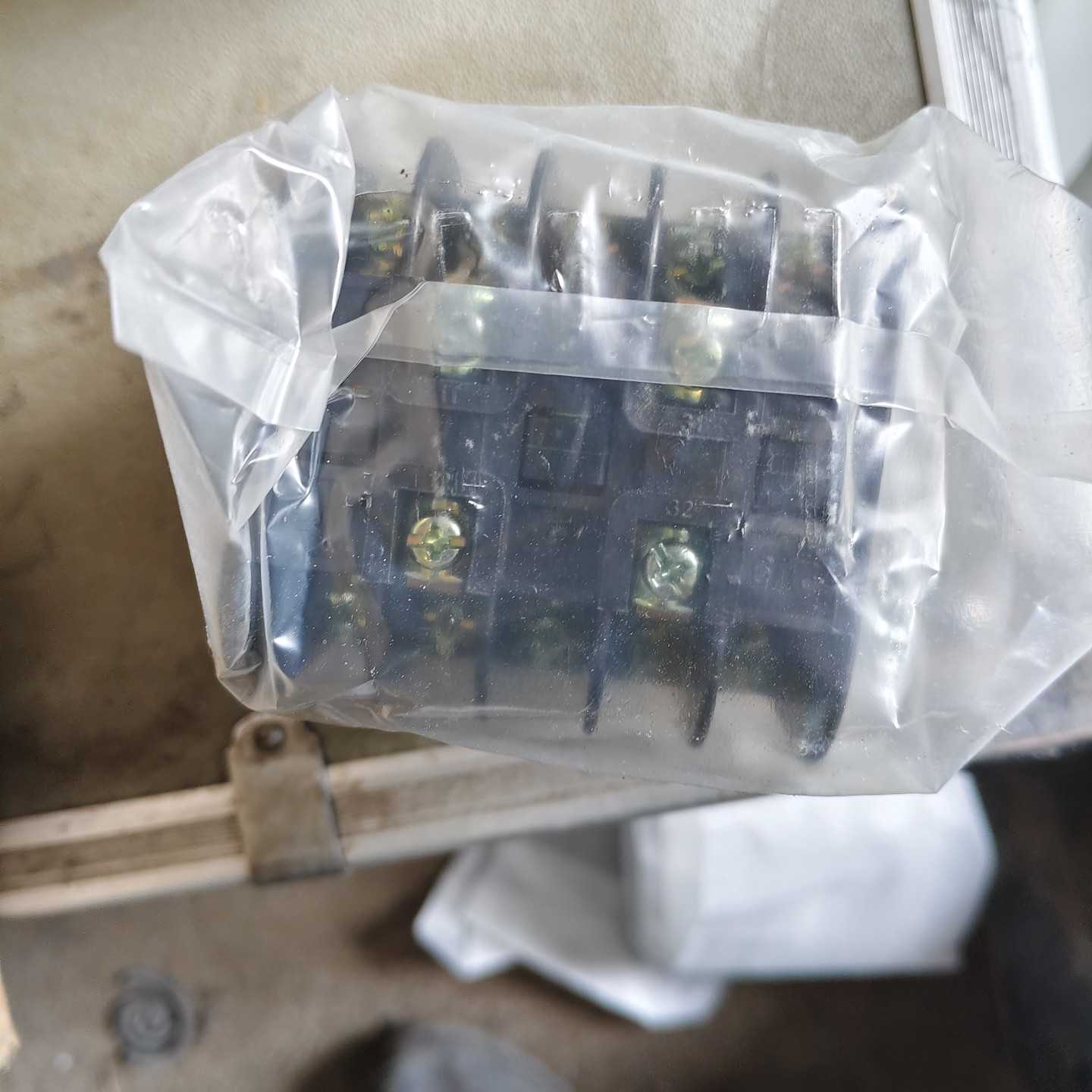 下单前咨询全新正泰CJT1-10交流接触器 220V 10A