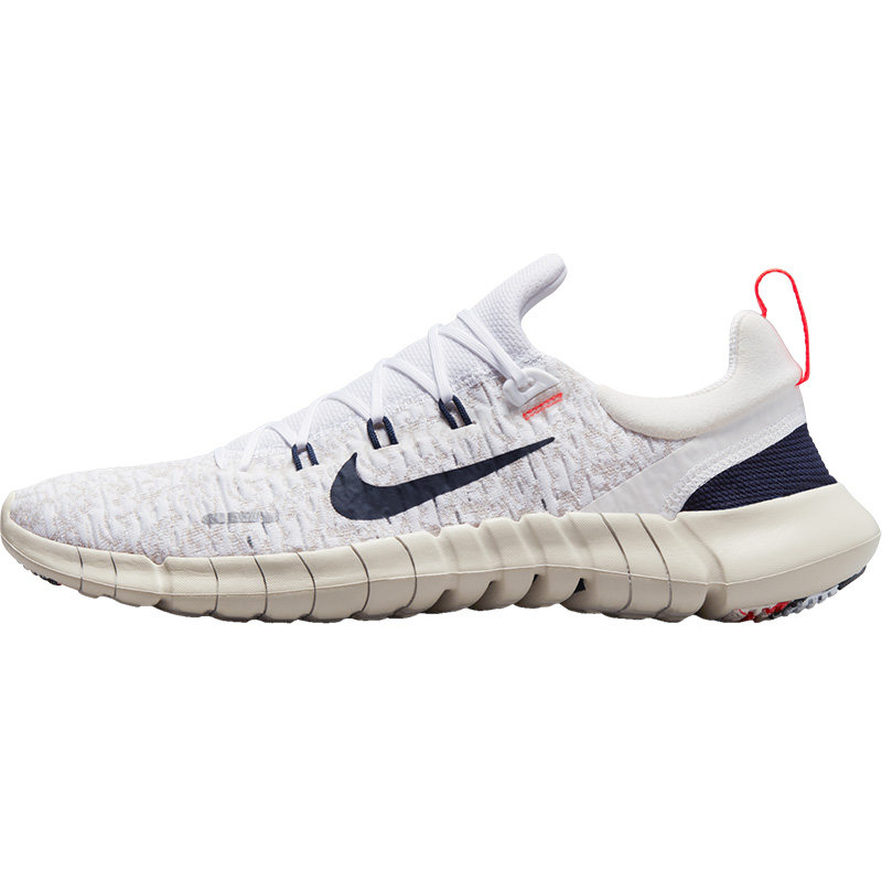 Nike舒适透气赤足跑步鞋