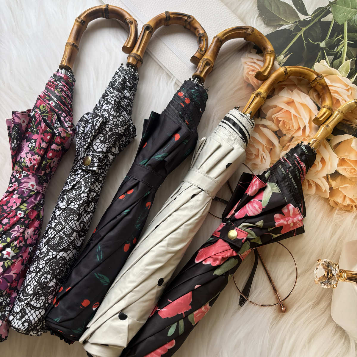 日系钢骨二折防风太阳伞女竹节弯钩黑胶晴雨两用防晒紫外线遮阳伞