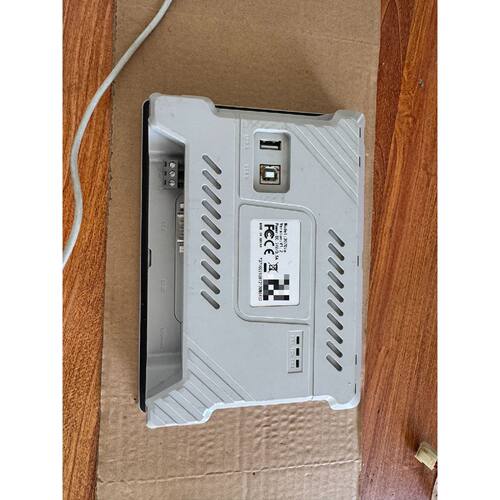 议价维控触摸屏PI3070ie，拆机件，屏幕有裂痕，功能正常，2