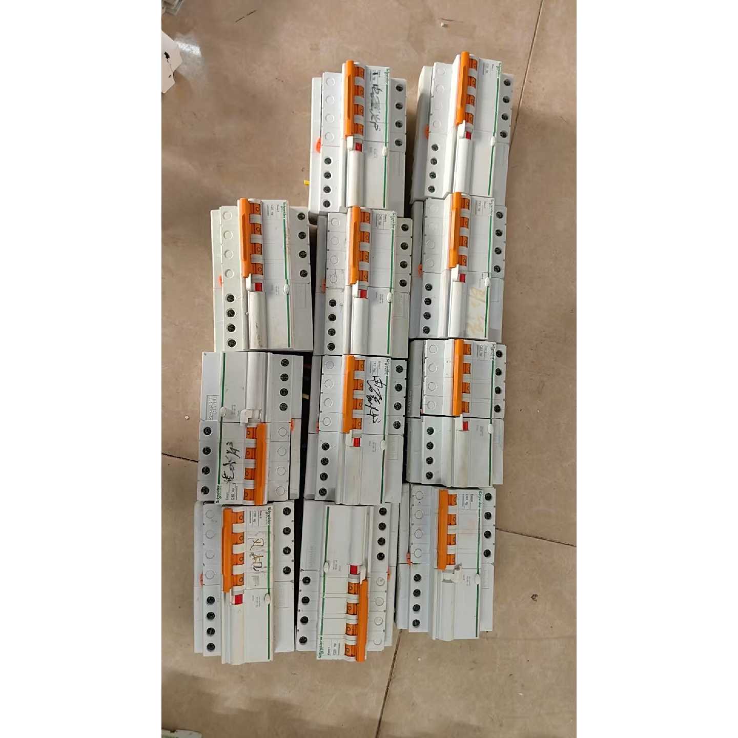 〔议价-可维修〕施耐德EA9漏电保护器4P 20C25A32A40A63A原