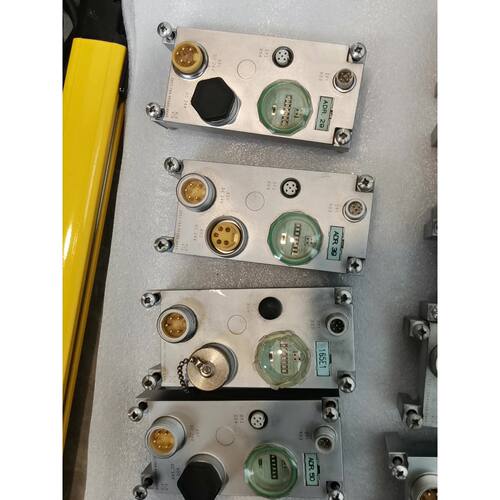 询价6ES7194-4AD00-0AA0，使用，
