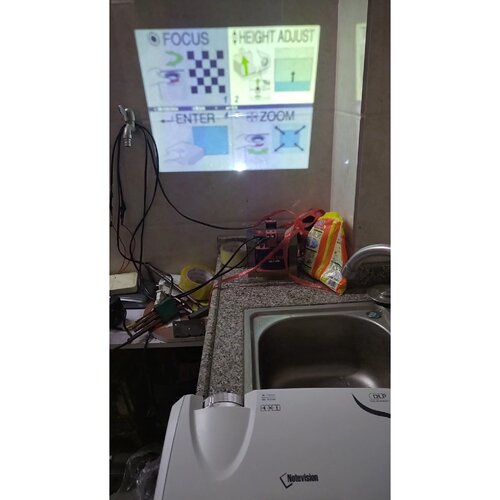 议价夏普投影仪XRE820SA外观新亮度好实物拍照没有维修