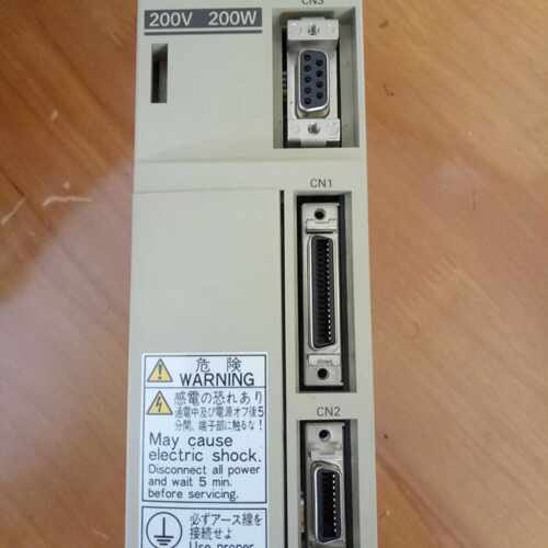 议价欧姆龙OMRON 伺服驱动器 R88D-UP08HA 现货