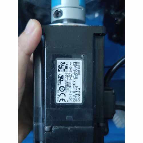 询价-安川伺服电机SGMJV04ADE6S400W功率成色漂可维修