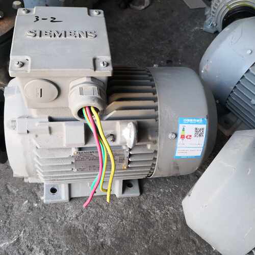 议价-准新电机1LE0001-1AA4  3KW2极-可维修