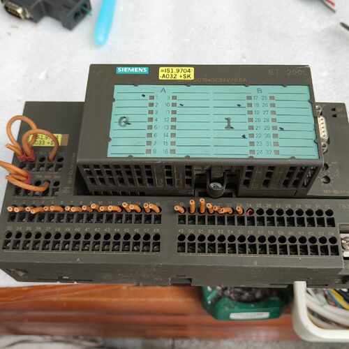 溢价-模块 PLC 131-1BL01-0XB0  一台