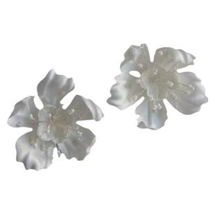 cheli 丘林手作立体花朵耳坠气质超仙真丝花瓣新娘气质耳饰