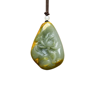 紫润轩新疆和田玉青白翠青独籽黄沁皮莲花吊坠籽料荷花亚光收藏级