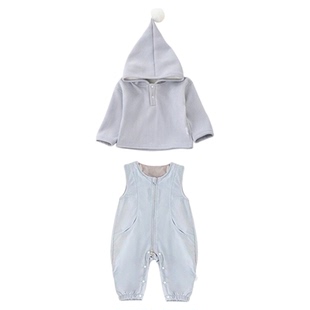 小月龄男宝穿搭套装冬季婴幼儿衣服洋气冬装卫衣加绒背带裤两件套