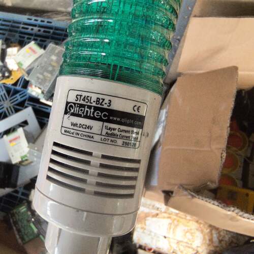 〔议价-可维修〕Qlightec可莱特三色信号 ST45L-BZ-3，DC