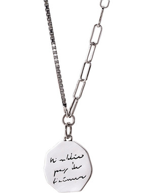 复古圆牌字母毛衣项链钛钢不掉色