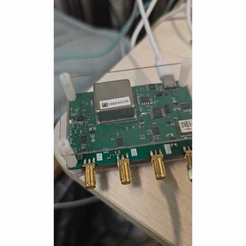 gpsdo GPS驯服时钟  GPS驯服钟 Plutosdr
