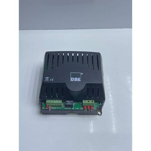 DSE 913000400 12V 5AMP BATTERY CHARGER