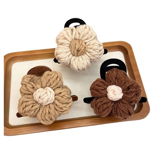 秋冬毛线花朵抓夹中号2025新款发夹女后脑勺盘发鲨鱼夹半扎发头饰