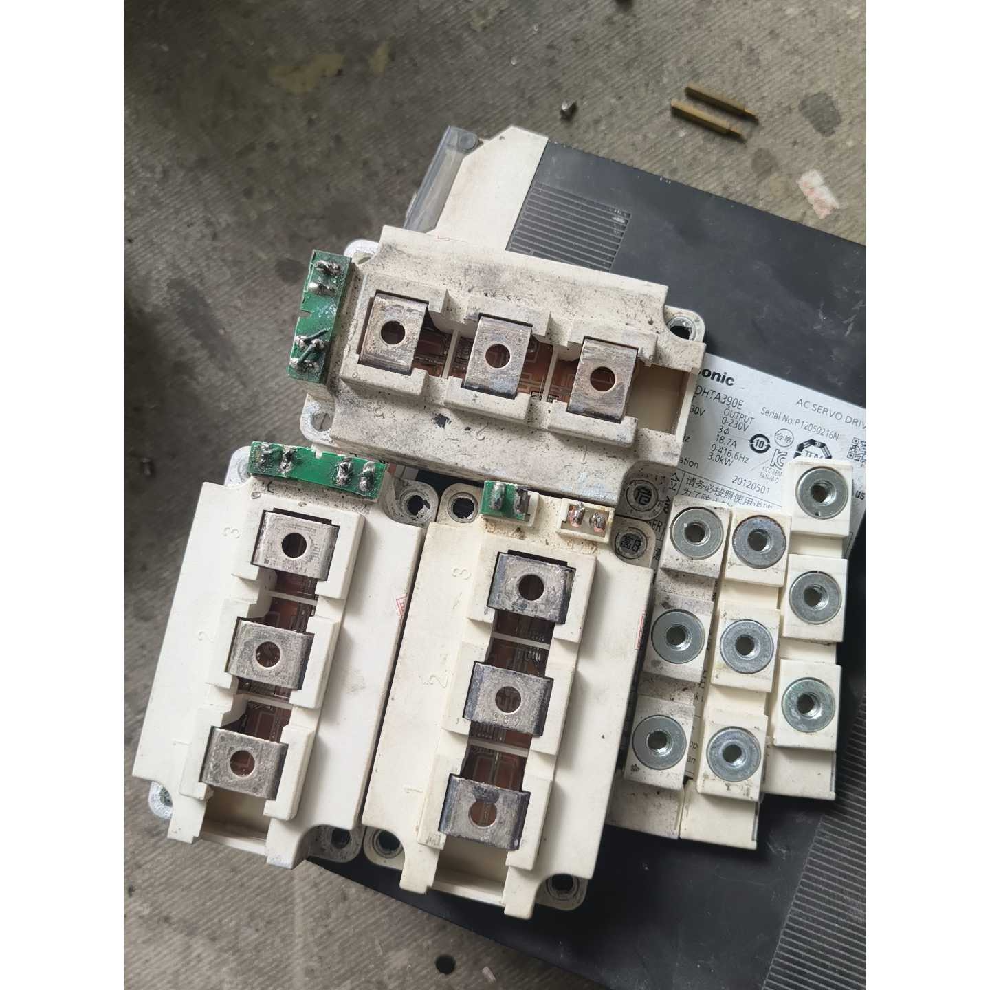 议价FF150R12KS4拆机两个短脚还有一个被摩过可维修