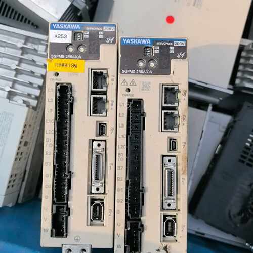 溢价-安川伺服驱动器 SGPMS-2R5A30A，件，成色看看