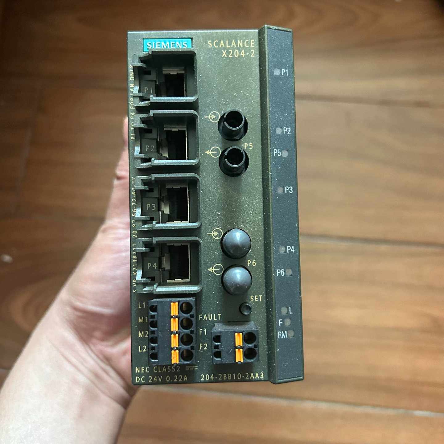 SCALANCE X204-2工业以太网交换机，型号6&mdash;议价