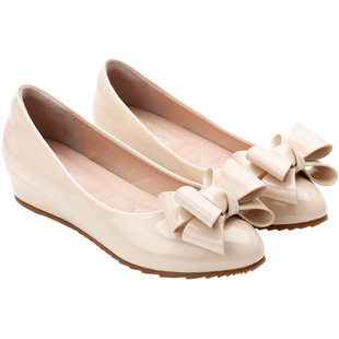 小码女鞋31 32 33单鞋2026春季新款百搭漆皮瓢鞋坡跟内增高豆豆鞋