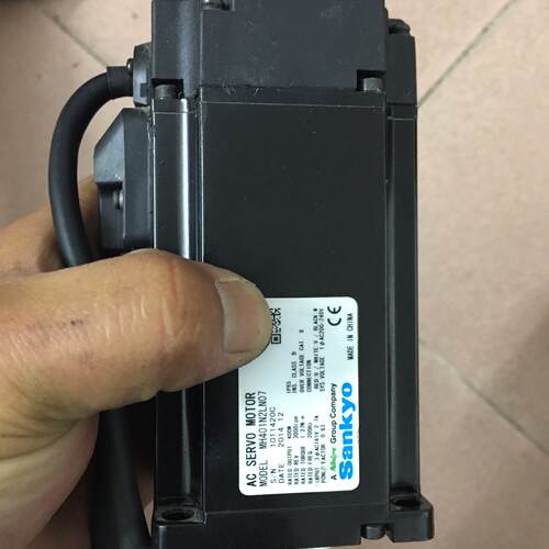 询价-三协伺服电机 MH401N2LN07 ，成色不错，400