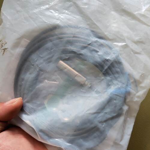 【询价】E2W-X2F1接近开关5m就一个。适用