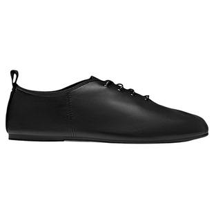 诗歌兰女鞋2026春新款小众分趾猪蹄鞋女英伦风系带平底黑色小皮鞋