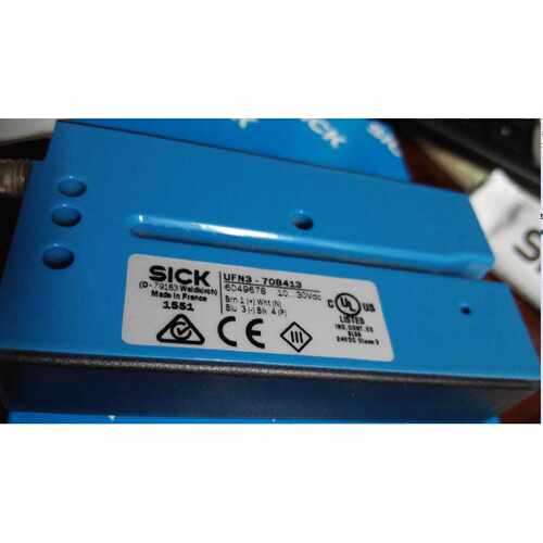 议价SICK施克UFN3-70B413超声波传感器槽型标签检测电眼全新原装