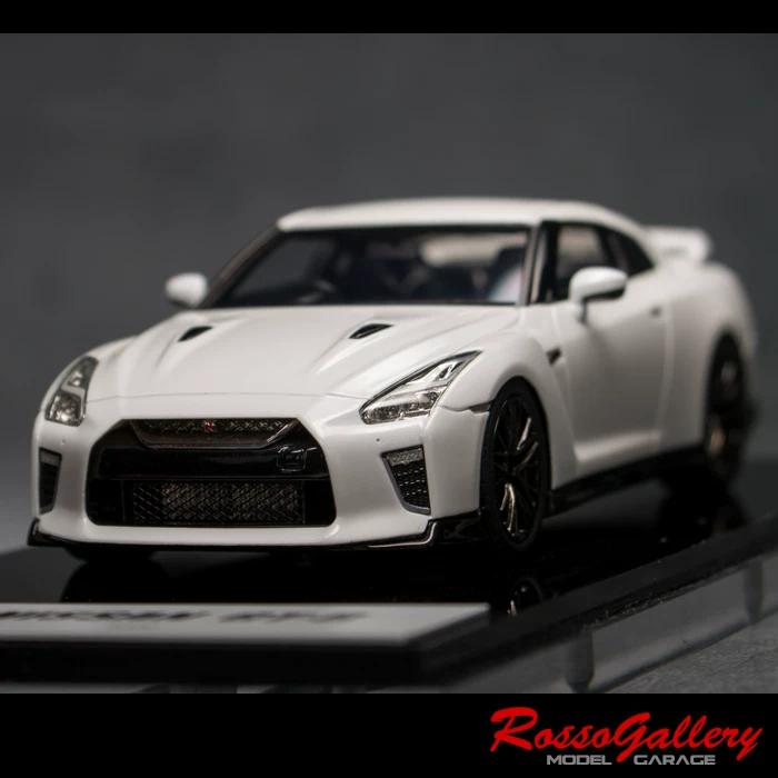 Маке ап 1:43 Хурбинг  GTR R35 2020 JDM
