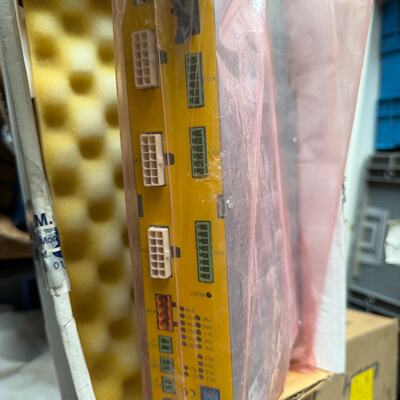 询价-COMAU柯马机器人控制器C5G-SDM2，型号CR17