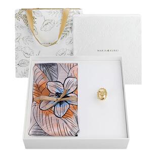 【礼盒套装】玛丽亚古琦真丝方巾丝巾女披肩外搭丝巾扣礼盒两件套