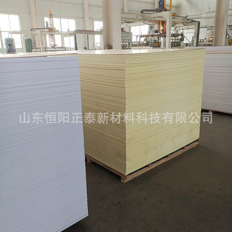 彩色雪弗板PVC发泡红黄蓝木塑硬板板板塑料雕刻各种墙板纯色5mm绿