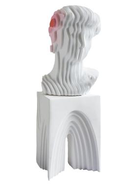 粉色线条树脂少女&大卫现代陈列