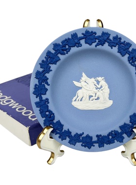 wedgwood玉石浮雕年份盘