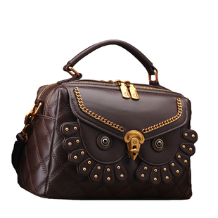 正品真皮女包时尚猫头鹰小方包女真皮手提包斜挎包铆钉单肩斜挎包
