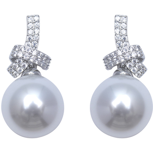 方糖家 高品质缎面澳白色珍珠绳结设计感耳环轻奢2026新款耳饰女