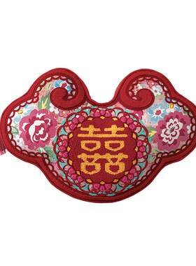 爱诗乐『鸳鸯囍事』同心锁抱枕新中式婚房红色靠枕新婚庆床上沙发