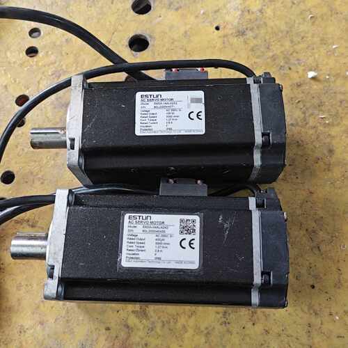 溢价-埃斯顿伺服电机EM3A-04ALA242,400W,两个，航