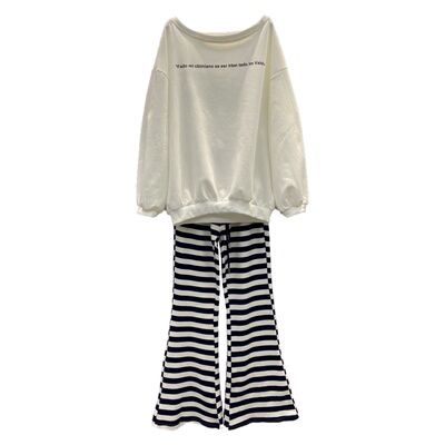 春上新露肩卫衣条纹喇叭裤套装女