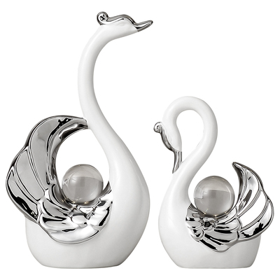 轻奢高档水晶球天鹅摆件结婚送礼