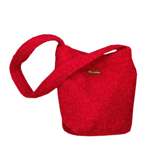 韩版ins风复古毛绒绒水桶包 秋冬简约百搭单肩包学生党斜挎包包女