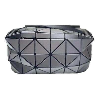 斜挎单肩包日本三载一生时尚菱格